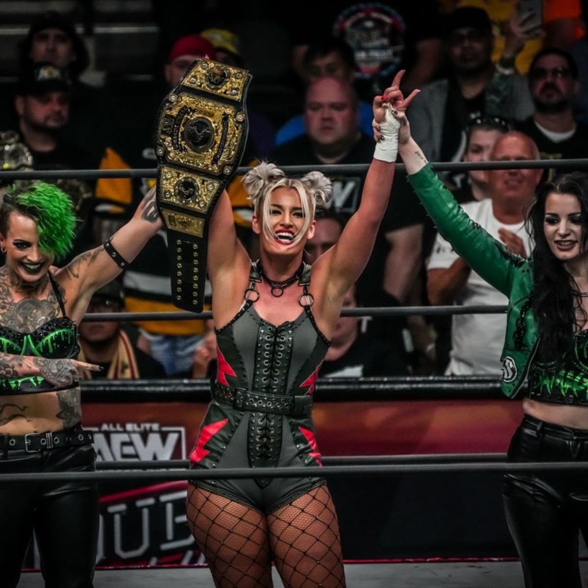 Toni Storm wins AEW Women's World title at Double or Nothing - WON/F4W - WWE news, Pro Wrestling News, WWE Results, AEW News, AEW results