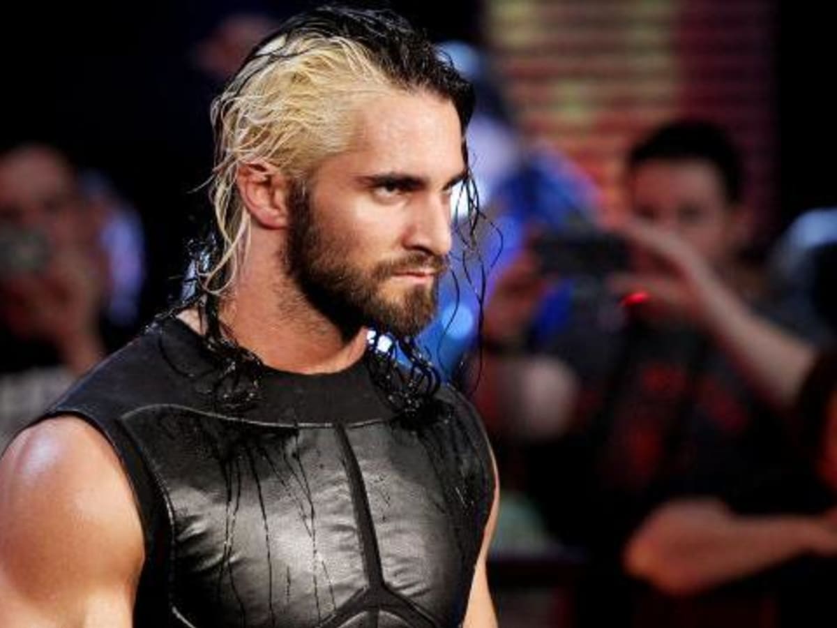 Seth Rollins carried from ring with possible knee injury - WON/F4W - WWE  news, Pro Wrestling News, WWE Results, AEW News, AEW results