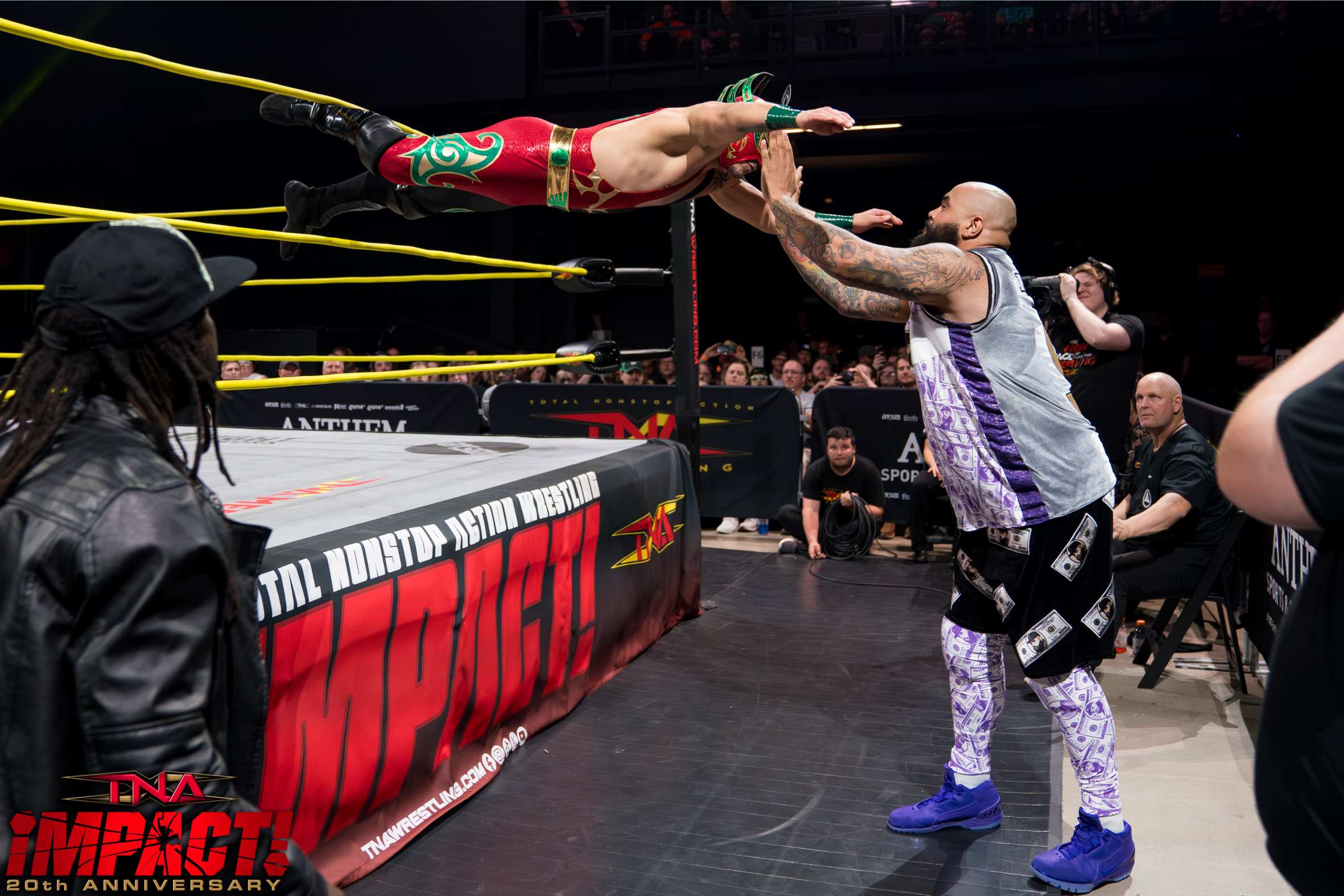 Laredo Kid vs. AJ Francis