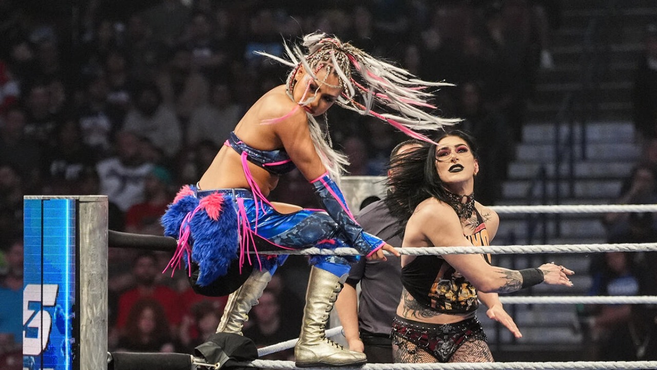 Rhea Ripley vs. Giulia - WWE SmackDown 02/20