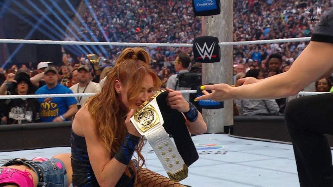 Becky Lynch wins Intercontinental title at WrestleMania 42