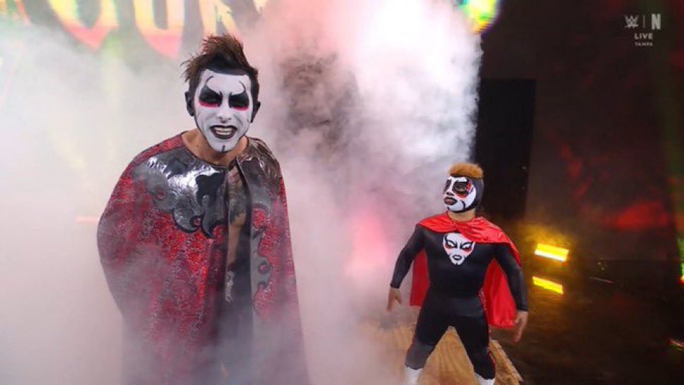 Danhausen and his mini clone