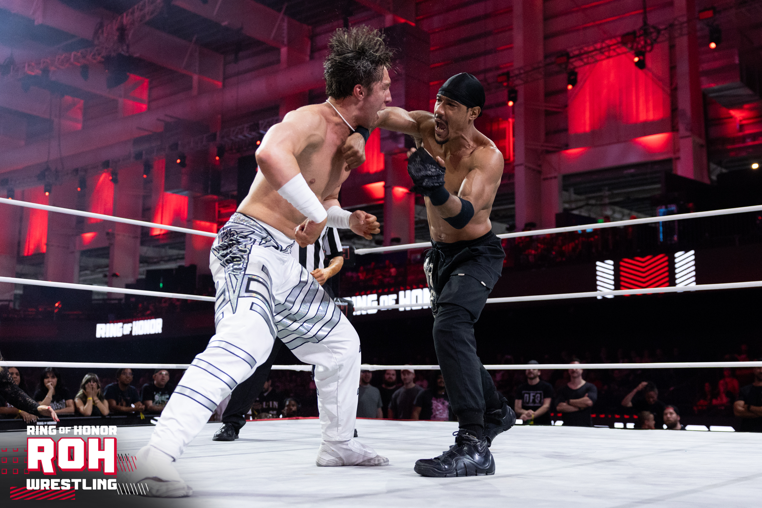 AR Fox vs. Nick Wayne | ROH