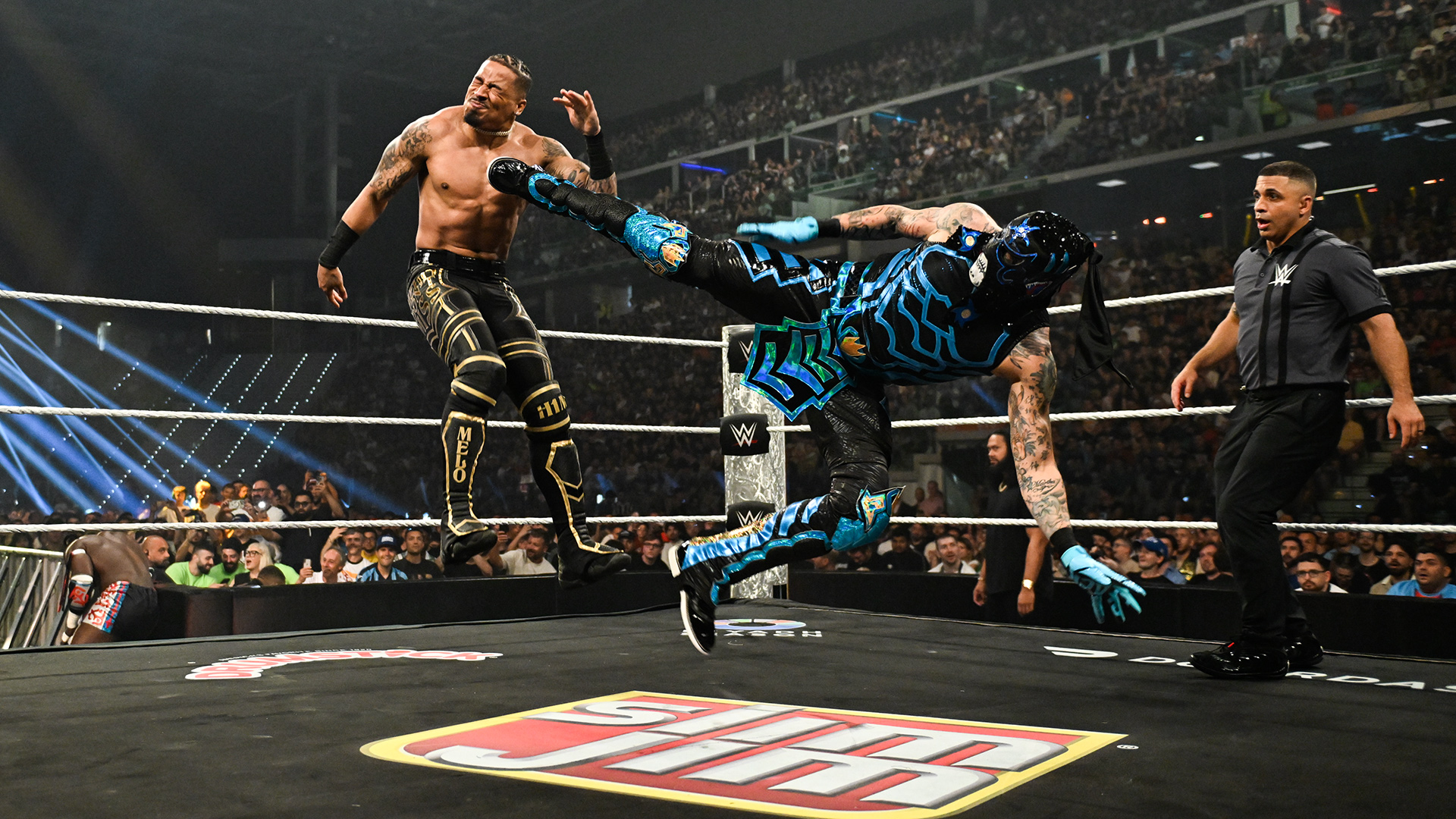 Penta vs. Carmelo Hayes | WWE